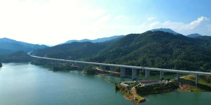 1、沿大別山高速明港至雞公山段九里特大橋.png